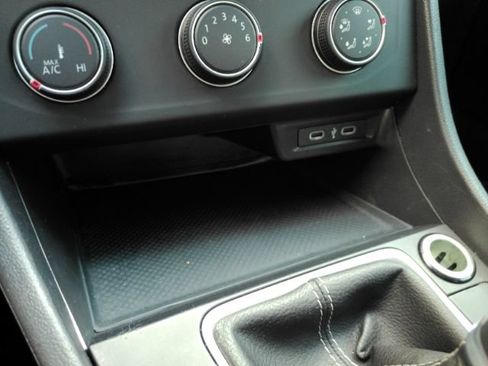 Used 2024 Volkswagen Jetta Sport FWD image 43