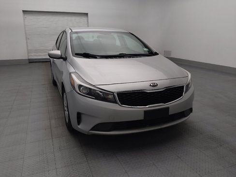 Used 2017 Kia Forte LX FWD image 14