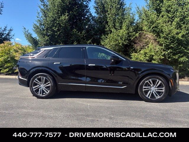 Certified 2025 Cadillac Lyriq Luxury w/ LPO, Floor Liner Package AWD/4WD image 9