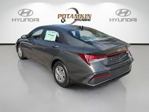 New 2026 Hyundai Elantra SE w/ Cargo Package FWD image 7