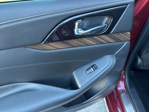 Used 2017 Nissan Maxima Platinum image 28