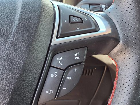 Used 2020 Ford Edge ST-Line FWD image 16
