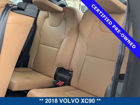 Used 2018 Volvo XC90 T5 Momentum w/ Convenience Package FWD image 17