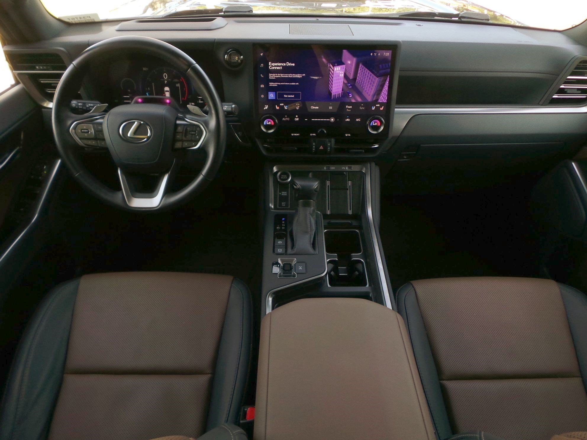 Used 2025 Lexus GX 550 w/ Accessory Package (2T) AWD/4WD image 7