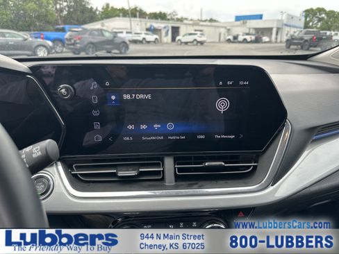 Used 2025 Chevrolet Trax LT w/ LT Convenience Package FWD image 15
