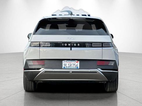 Used 2024 Hyundai Ioniq 5 SEL image 4