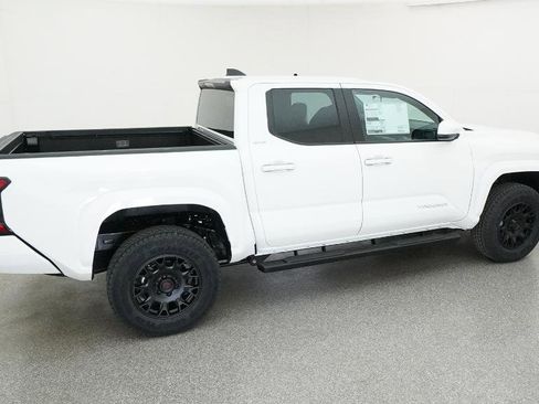 New 2026 Toyota Tacoma SR5 RWD image 13