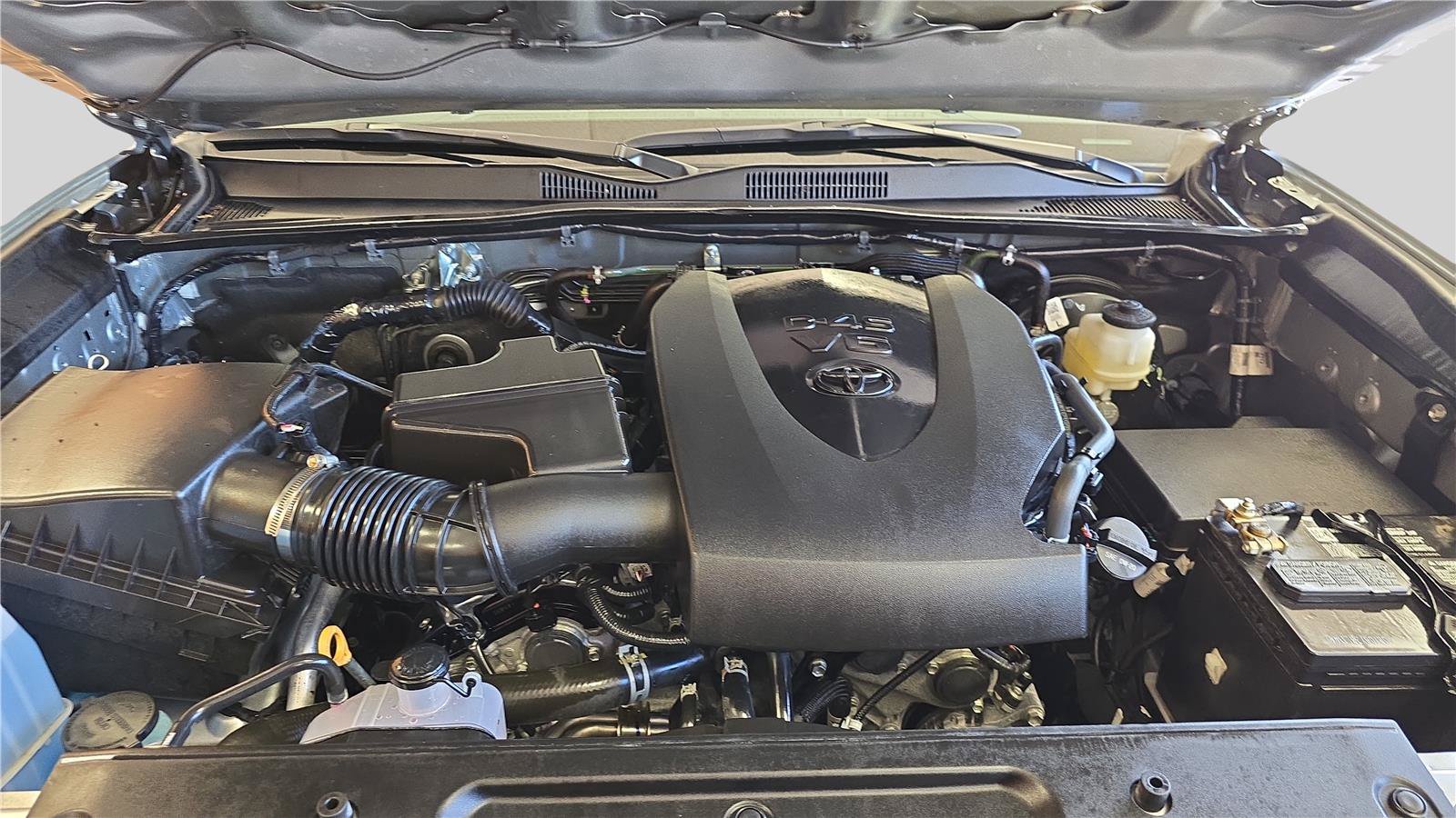 Used 2023 Toyota Tacoma SR AWD/4WD image 26