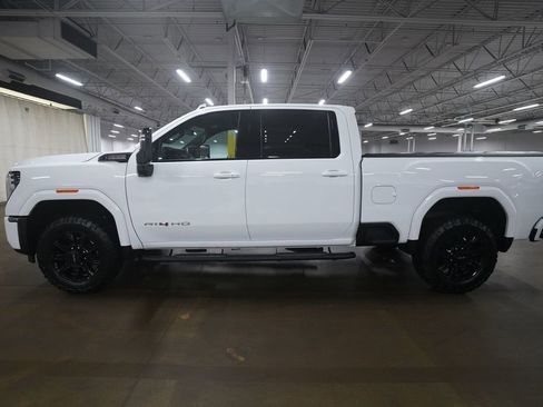 Used 2025 GMC Sierra 2500 AT4 w/ AT4 Preferred Package AWD/4WD image 22
