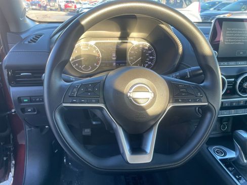 Used 2025 Nissan Sentra SV image 28