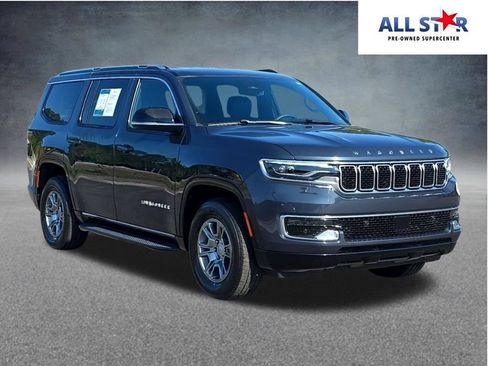 Used 2024 Jeep Wagoneer 4WD image 1