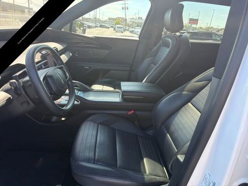 Used 2024 Lincoln Nautilus Reserve w/ Equipment Group 202A AWD/4WD image 14