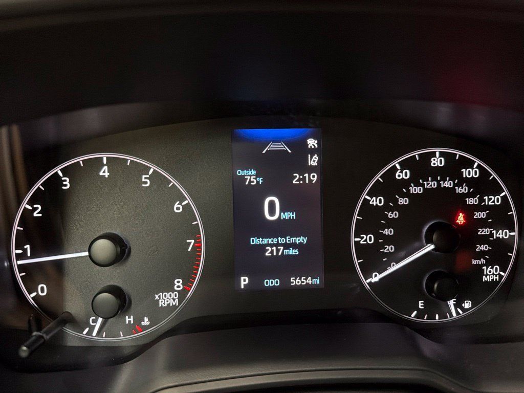 Used 2024 Toyota Corolla SE FWD image 22