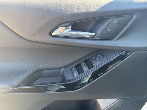 Used 2025 Chevrolet Equinox LT image 11