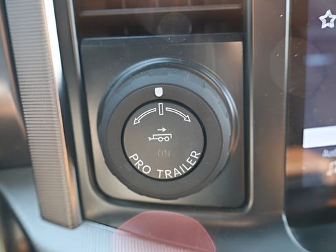 Used 2022 Ford F150 Platinum w/ Equipment Group 701A High AWD/4WD image 36