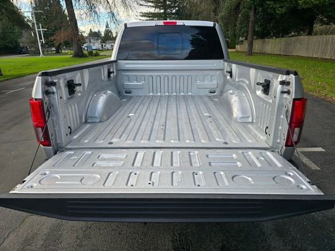 Used 2018 Ford F150 Lariat w/ Equipment Group 502A Luxury image 17