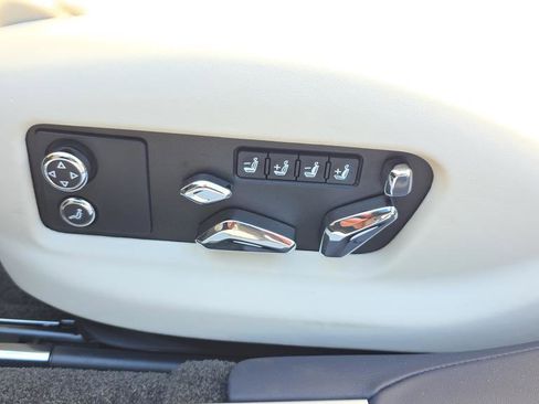 New 2025 Bentley Flying Spur Plug-In Hybrid image 21