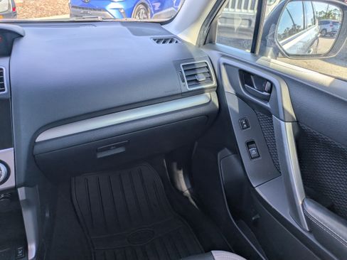Used 2018 Subaru Forester 2.5i Premium image 17