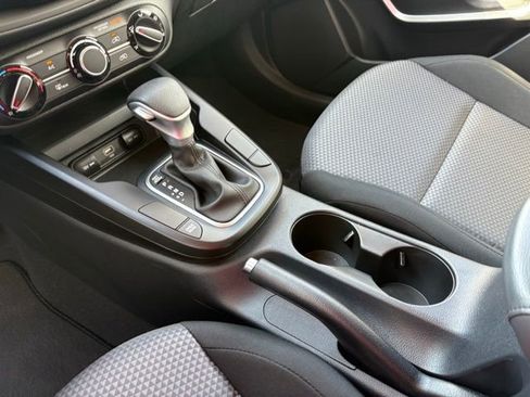 Used 2024 Kia Soul LX w/ Option Group 015 image 23