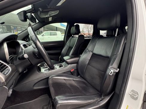 Used 2018 Jeep Grand Cherokee Altitude image 11