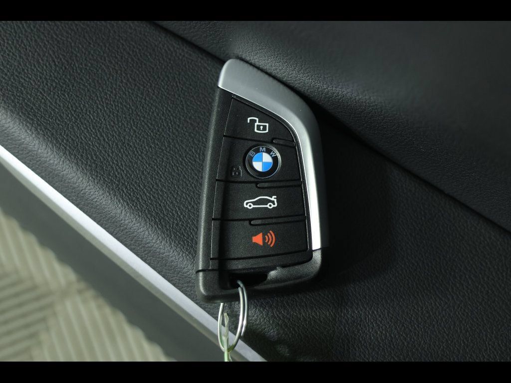 Used 2025 BMW M340i xDrive w/ Premium Package AWD/4WD image 18