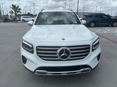 Used 2025 Mercedes-Benz GLB 250 image 2