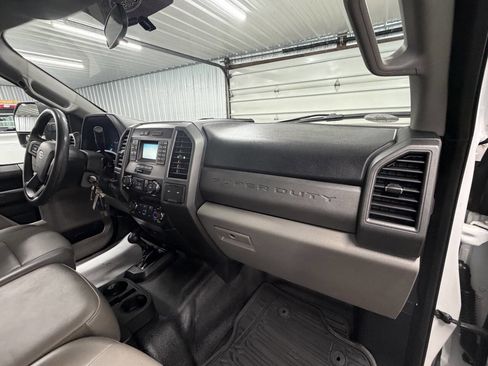 Used 2019 Ford F450 XL w/ Power Equipment Group image 45