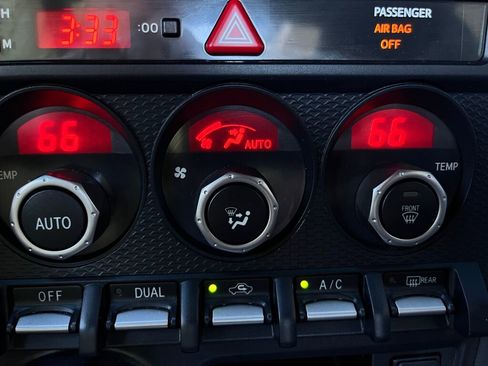 Used 2015 Subaru BRZ Limited w/ Popular Package #1B image 16