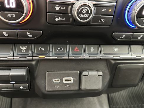 Used 2021 Chevrolet Silverado 3500 LT w/ All Star Edition AWD/4WD image 21