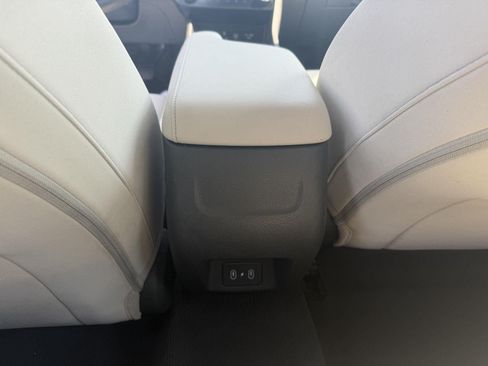 Used 2025 Hyundai Sonata SEL FWD image 16