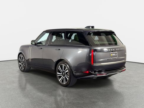 Used 2023 Land Rover Range Rover SE AWD/4WD image 5