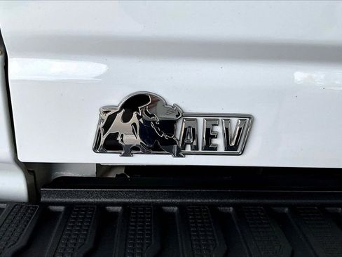 Used 2024 GMC Sierra 2500 AT4X w/ AT4X AEV Edition image 9