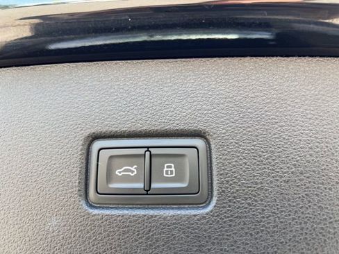 Used 2022 Audi Q5 2.0T Premium image 22