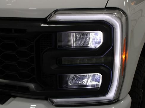 Used 2023 Ford F250 XL w/ STX Appearance Package image 13