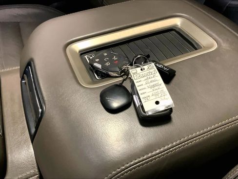 Used 2018 GMC Yukon Denali w/ Denali Ultimate Package image 15