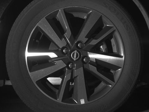 Used 2025 Nissan Versa SV image 13