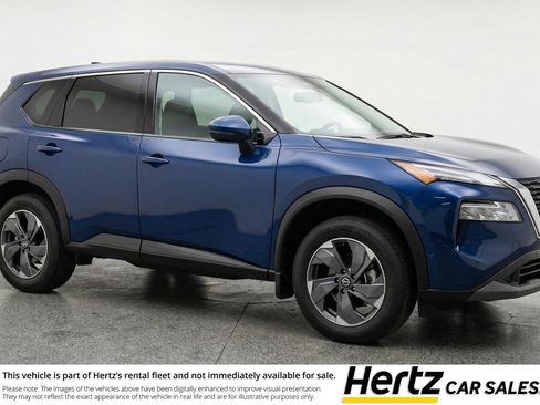 Used 2025 Nissan Rogue SV image 1