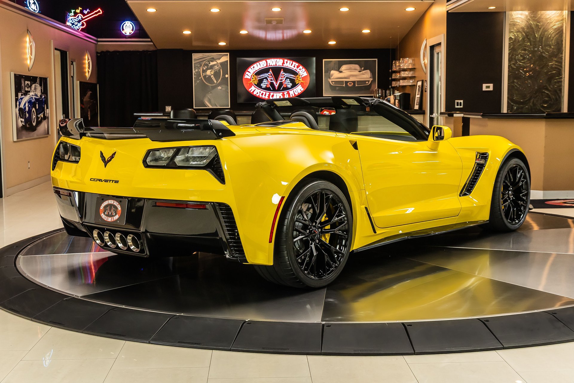 Used 2017 Chevrolet Corvette Z06 RWD image 13