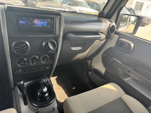 Used 2008 Jeep Wrangler X AWD/4WD image 22