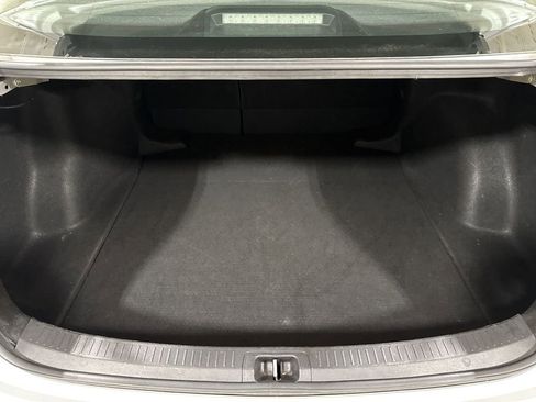 Used 2022 Toyota Corolla LE image 23