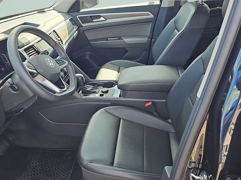 Used 2023 Volkswagen Atlas SEL AWD/4WD image 9