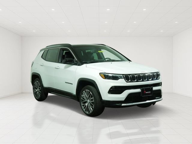 Certified 2023 Jeep Compass Limited w/ Elite Group AWD/4WD image 1