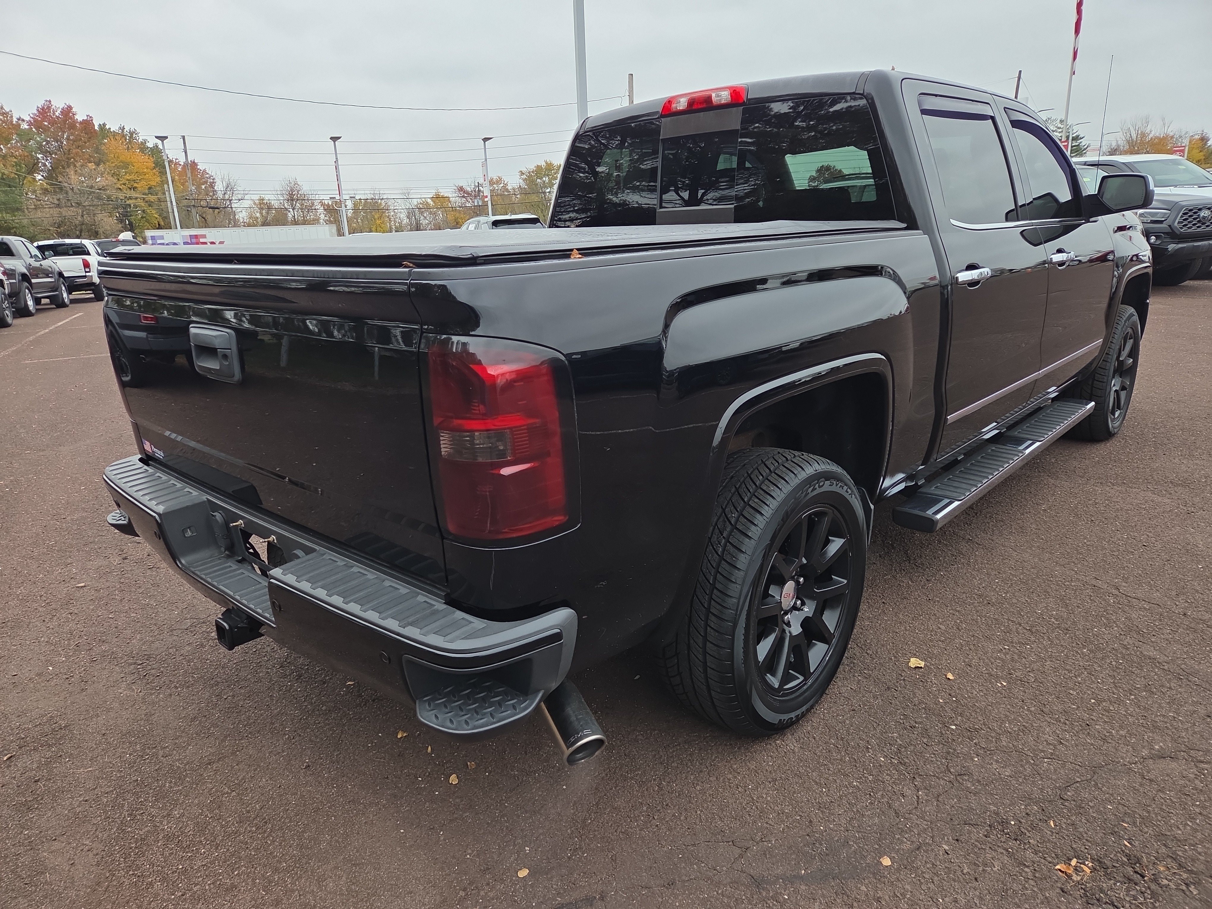 Used 2015 GMC Sierra 1500 Denali AWD/4WD image 3