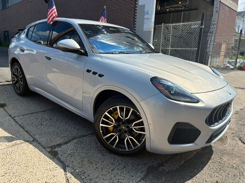 Used 2023 Maserati Grecale GT AWD/4WD image 4
