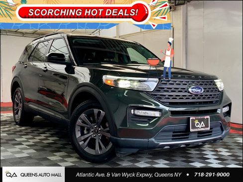 Used 2022 Ford Explorer XLT w/ Equipment Group 202A AWD/4WD image 1