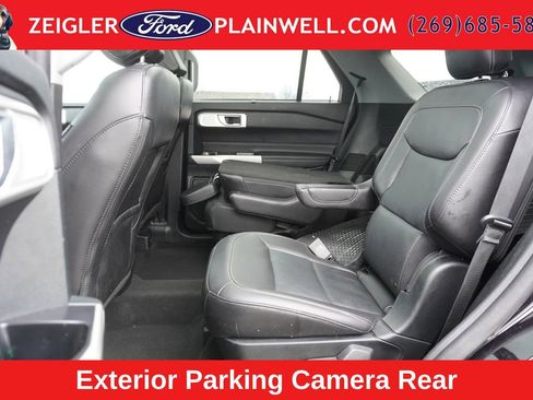 Used 2023 Ford Explorer Limited w/ Limited Technology Package AWD/4WD image 16