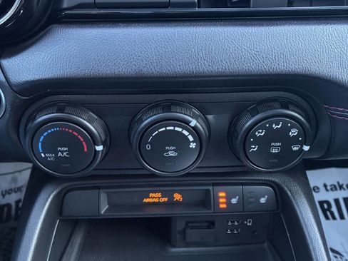 Used 2019 MAZDA MX-5 Miata Club w/ Brembo/BBS Package image 36