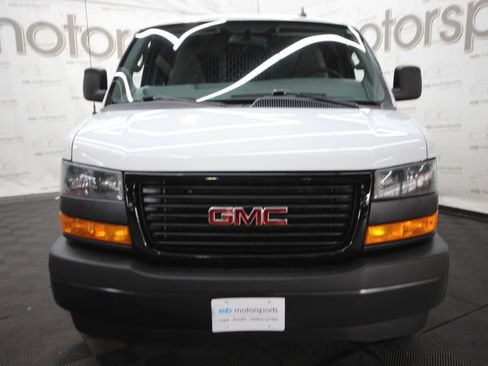 Used 2023 GMC Savana 2500 Extended RWD image 11