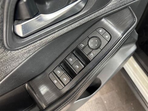 Used 2021 Nissan Rogue SV FWD image 31