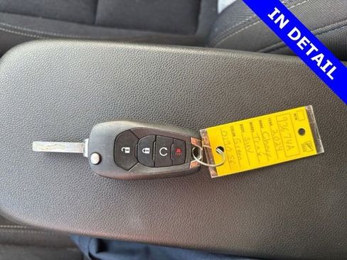 Used 2024 Chevrolet Trax LS w/ LS Convenience Package FWD image 9